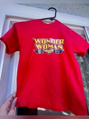Wonder Woman Girls T-shirt Cotton blend Vintage with Tags Size Small